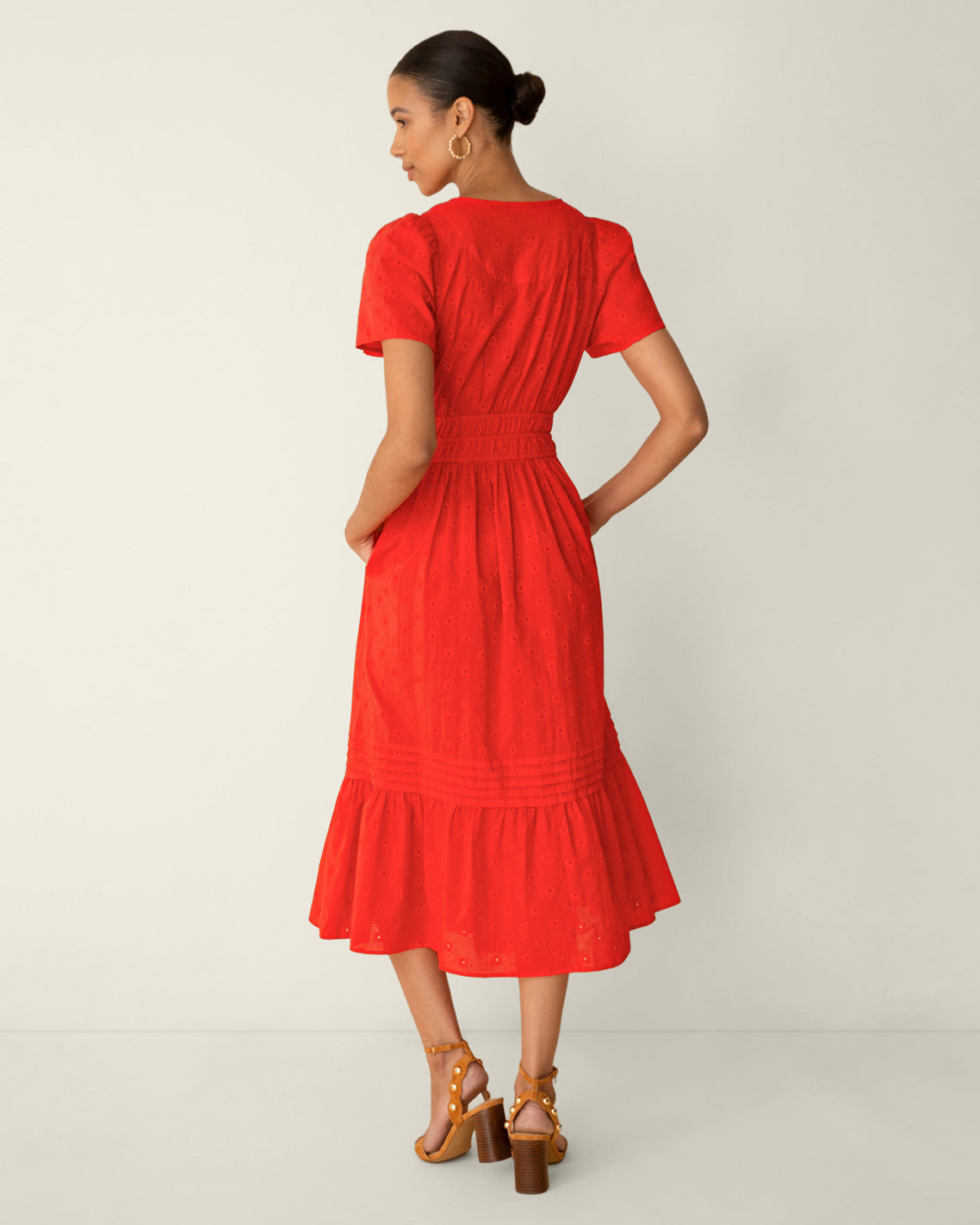Hollie Midi Dress in Embroidered Flower Lipstick Red - Draper James