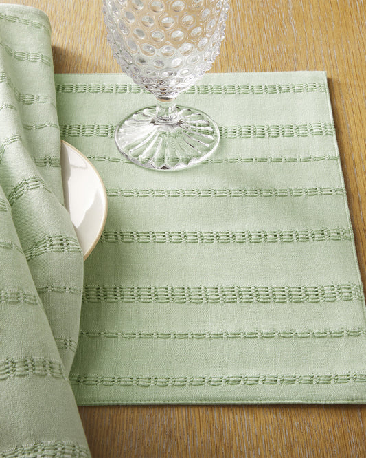 Woven Placemat Set in Sage Green Green - Draper James