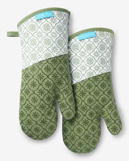 Geometric Floral Silicone Oven Mitt Set in Seafoam Green - Draper James