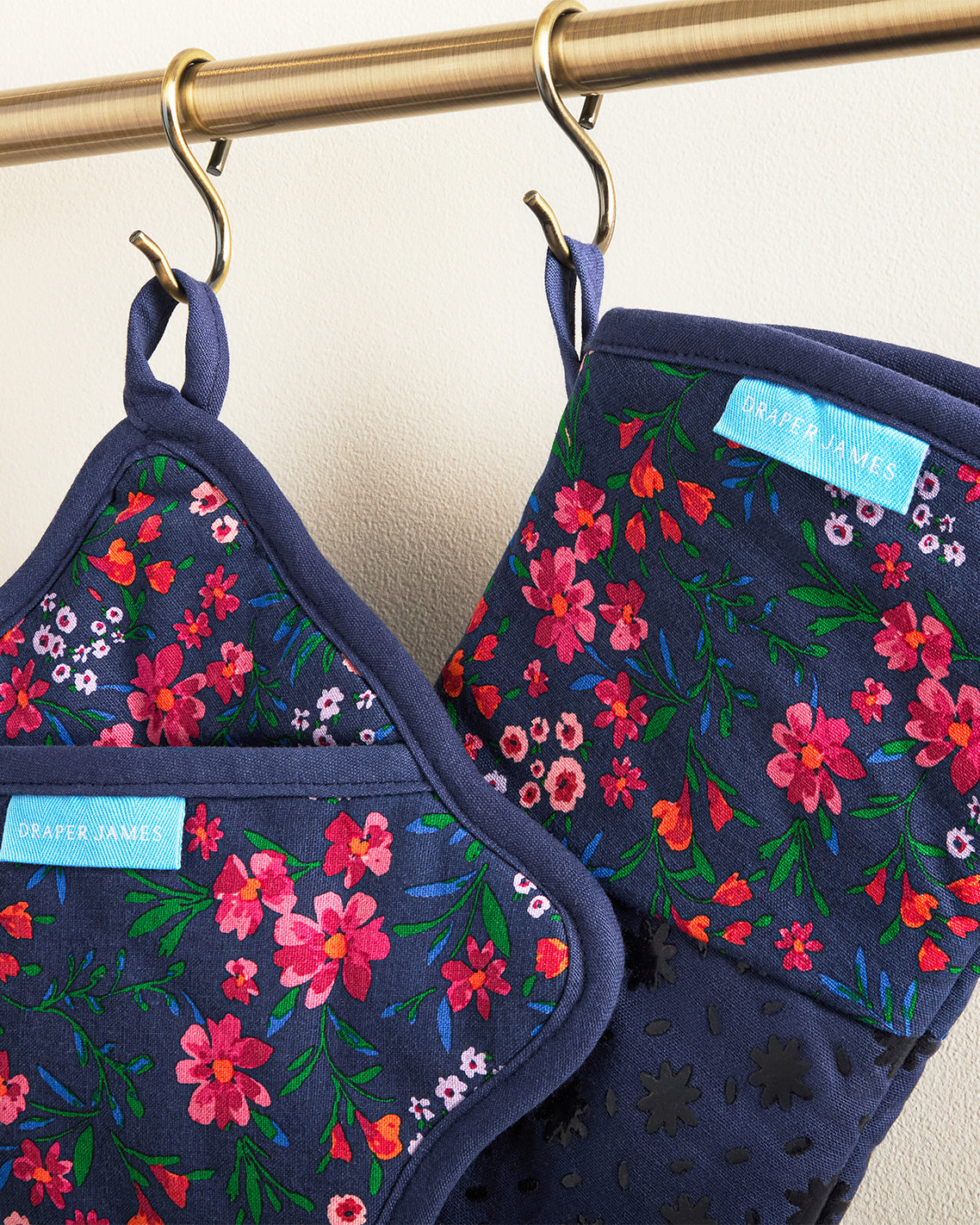 Navy Field Flowers Kitchen Set Nassau Navy Multi - Draper James