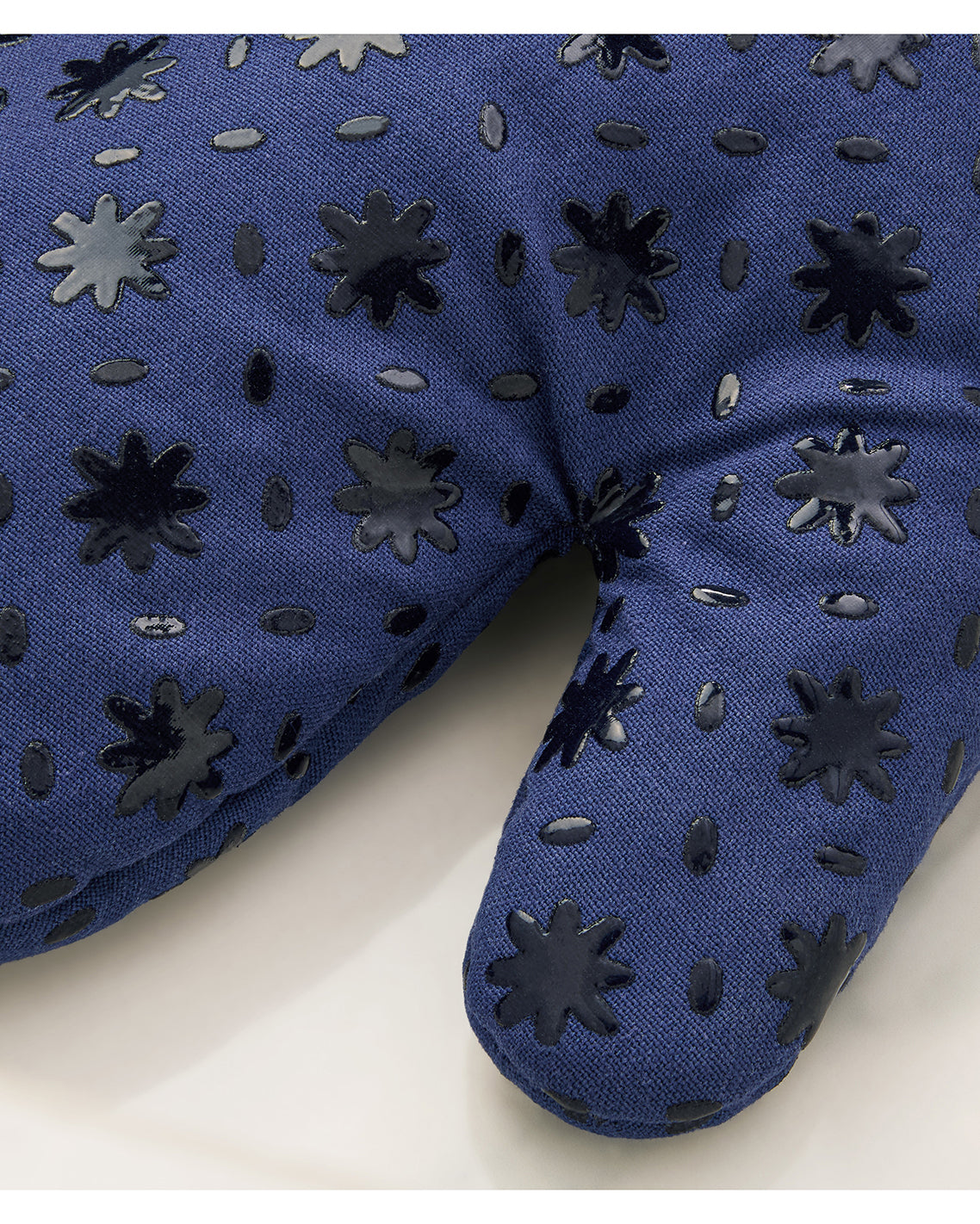 Navy Field Flowers Kitchen Set Nassau Navy Multi - Draper James