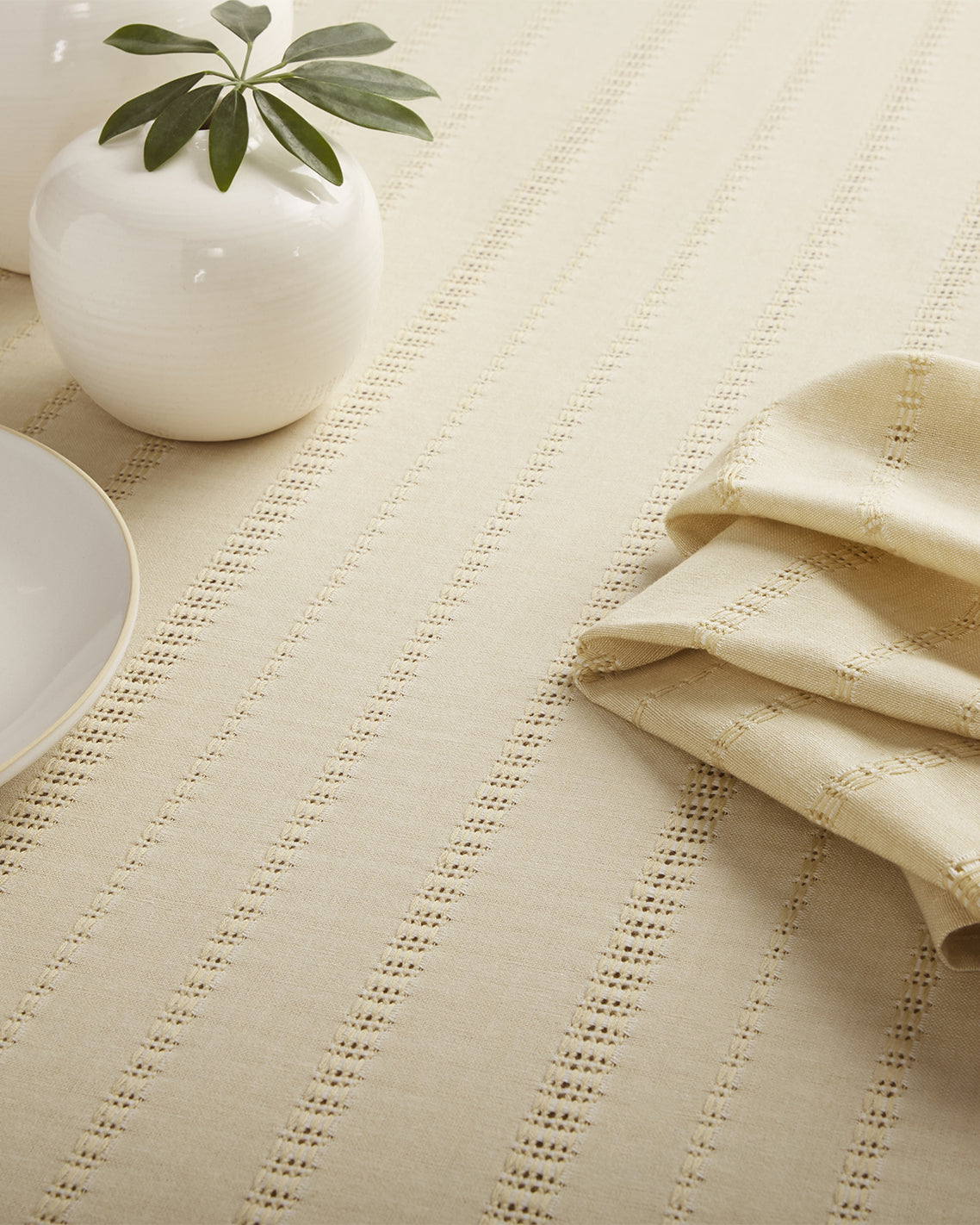 Woven Tablecloth in Natural 60x120 Natural - Draper James
