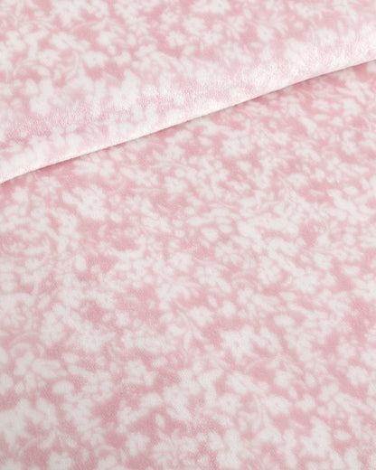 Chalk Pink Velvetloft Blanket Pink Multi - Draper James