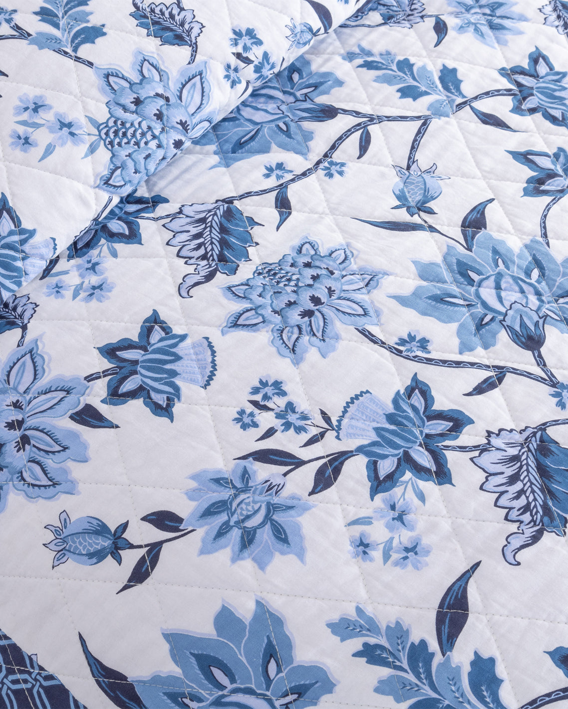 Justina Simple Lattice Quilt Set Blue Multi - Draper James