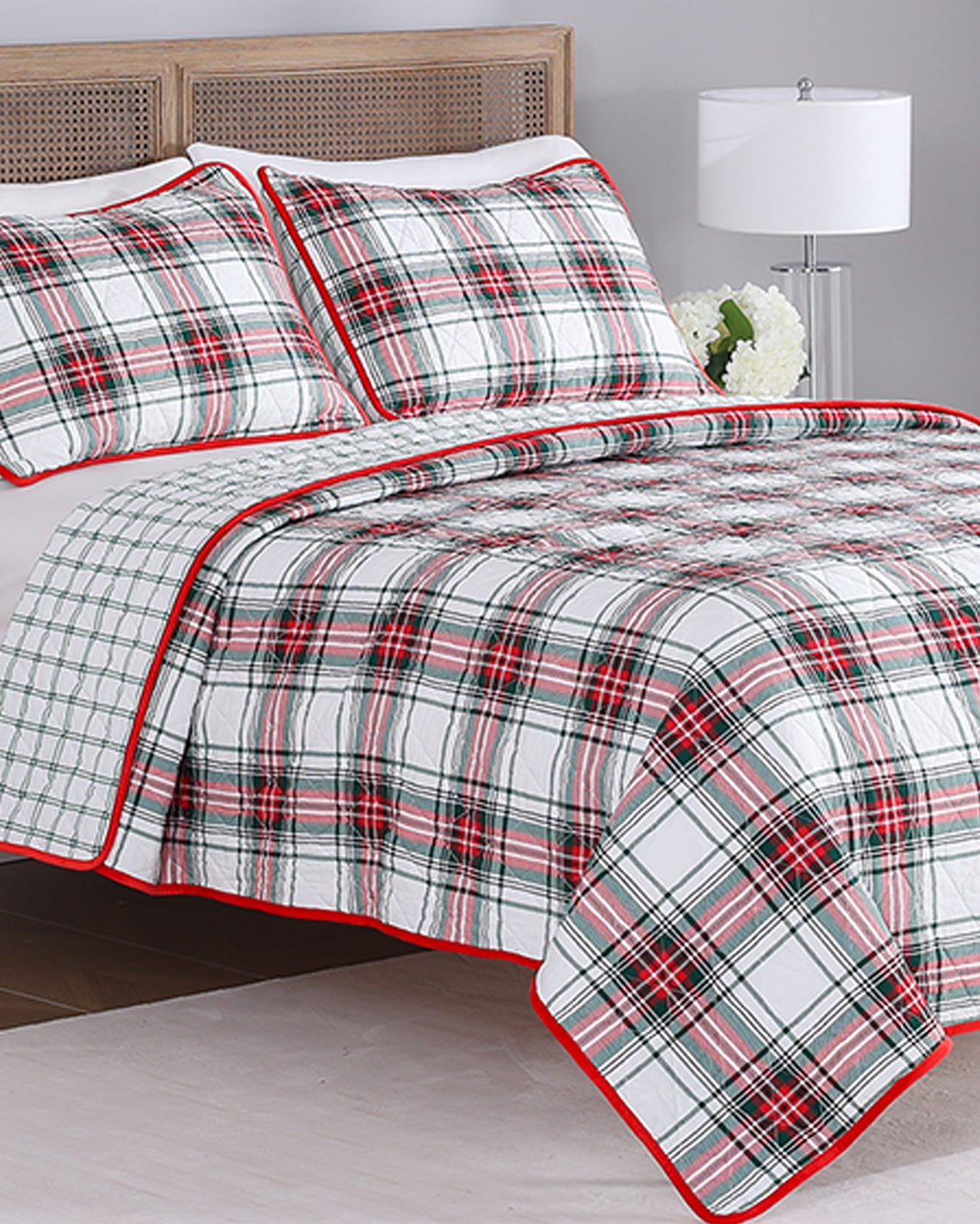 Holiday Plaid Quilt | Cotton Bedding by Draper James  - Draper James