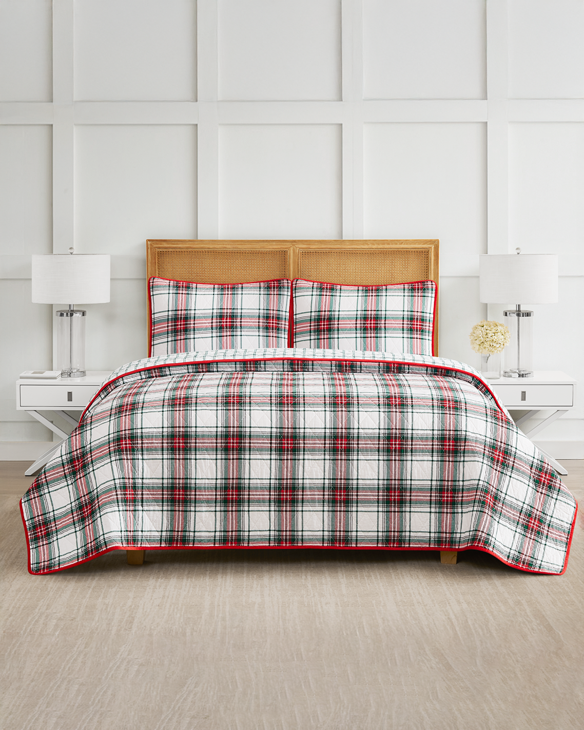 Holiday Plaid Quilt | Cotton Bedding by Draper James  - Draper James