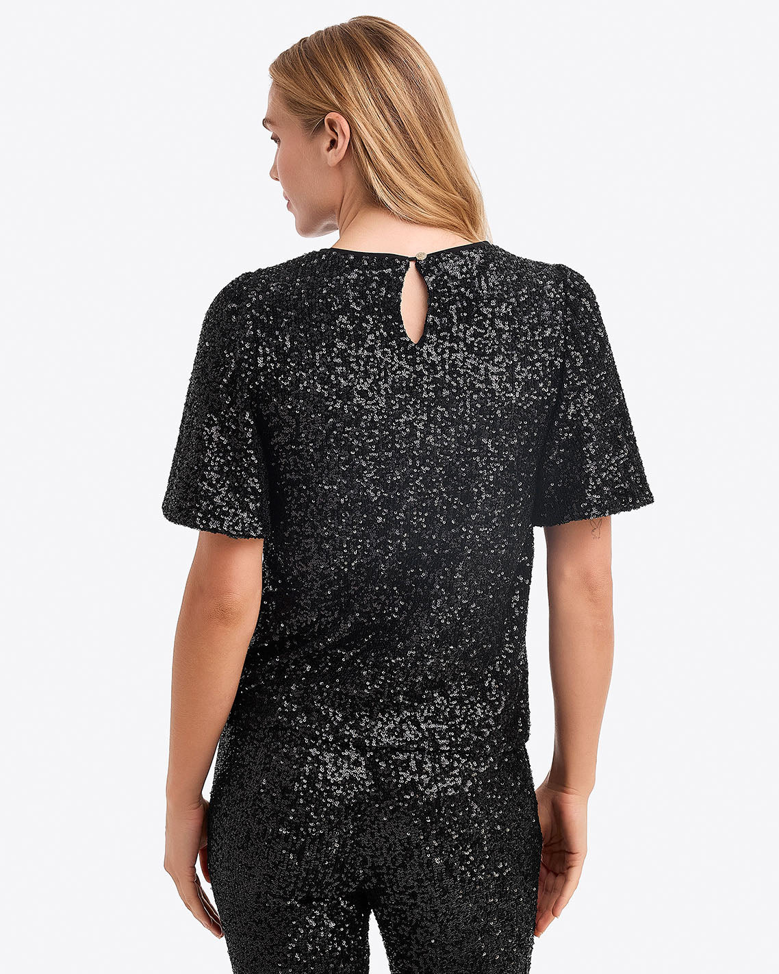 Flutter Sleeve Top in Sequins Belle Meade Black - Draper James